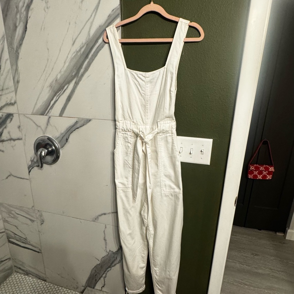 White Sleeveless Jumpsuit